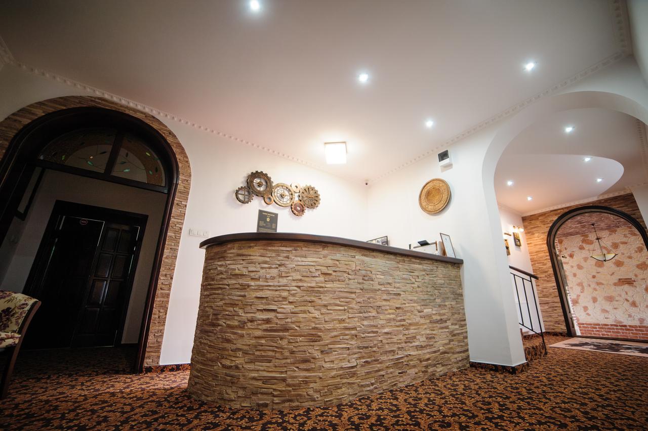 Hotel Gala Oradea Exterior foto